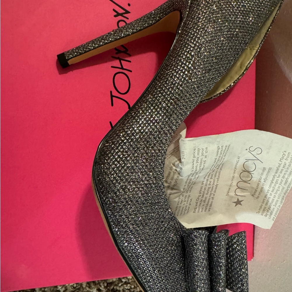 Never worn so pretty and comfortable